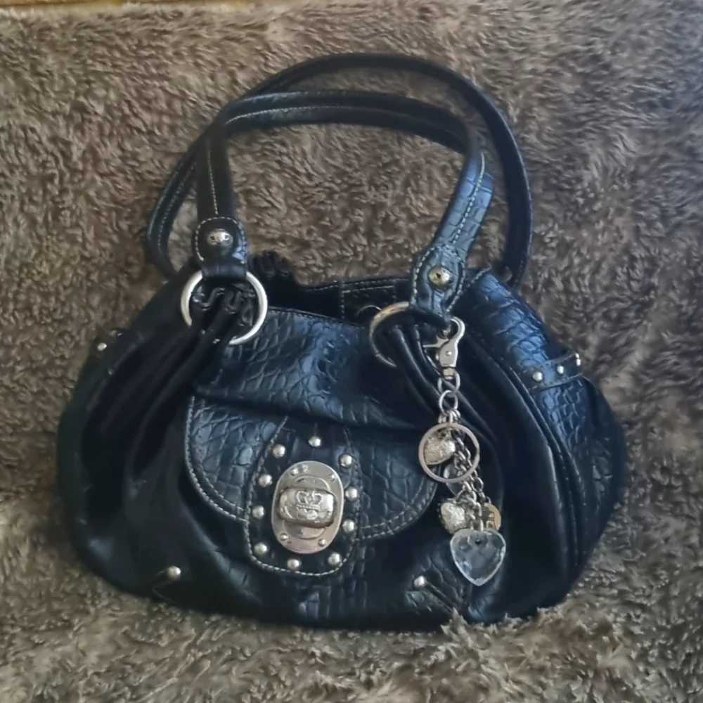 Kathy Van Zeeland, faux croc, classic heart and crown black handbag - Picture 1 of 4